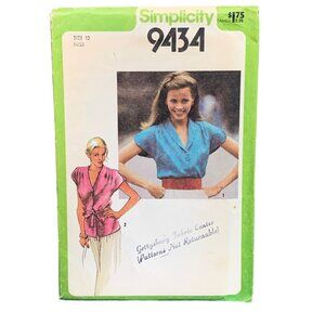 Simplicity 9434 Vintage 1970s Sewing Pattern Misses Blouses Size 12